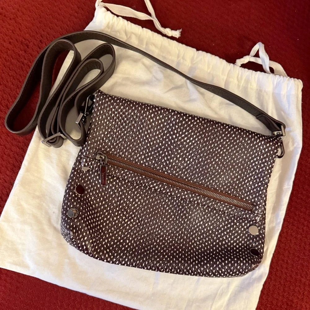Hammitt VIP Medium Crossbody Espresso Reserve - Picture 1 of 6